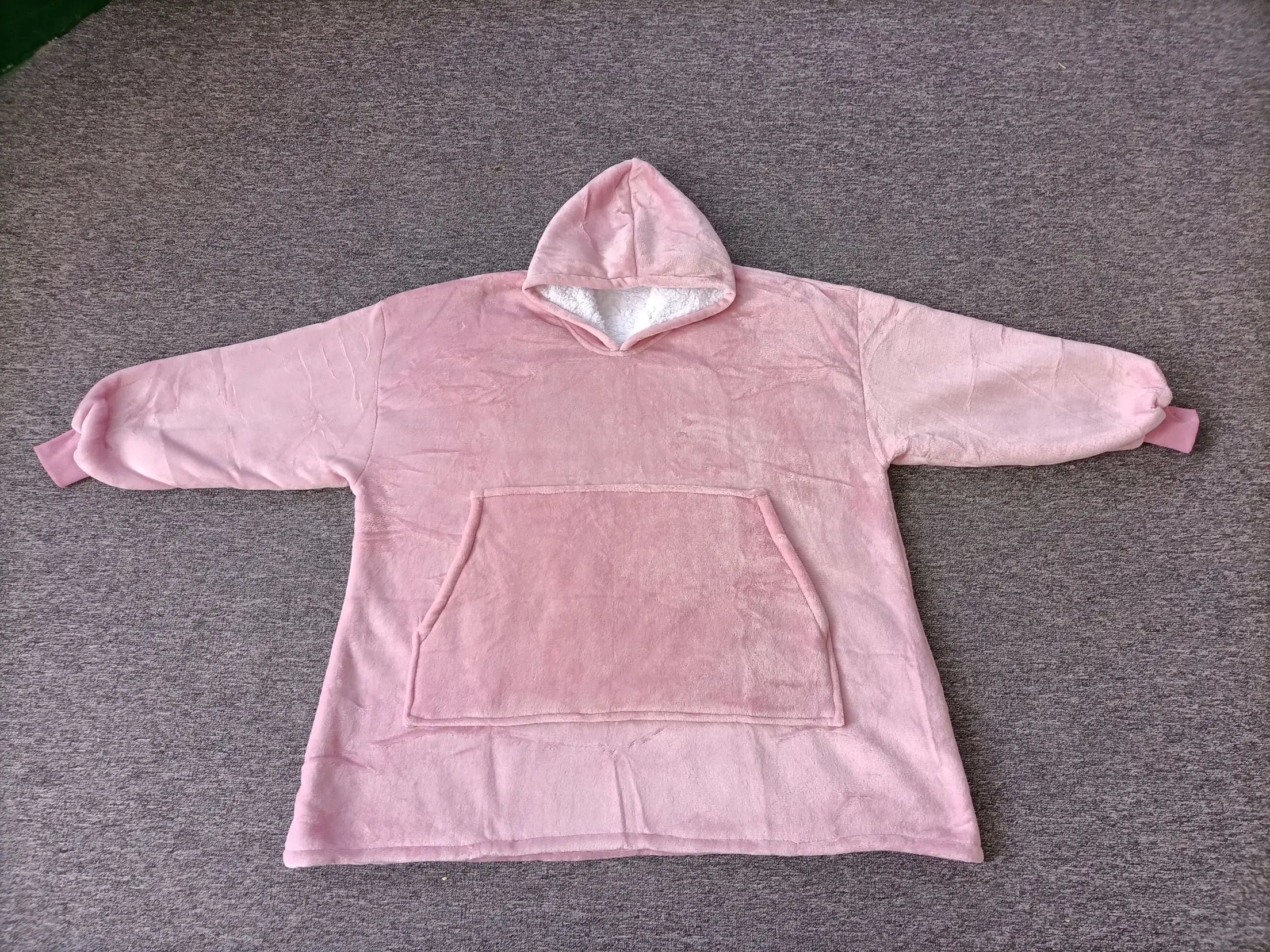 Wholesale Custom Unisex 100 Cotton Sherpa Oversized Hoodie Blanket Winter Warm Fleece Heavy