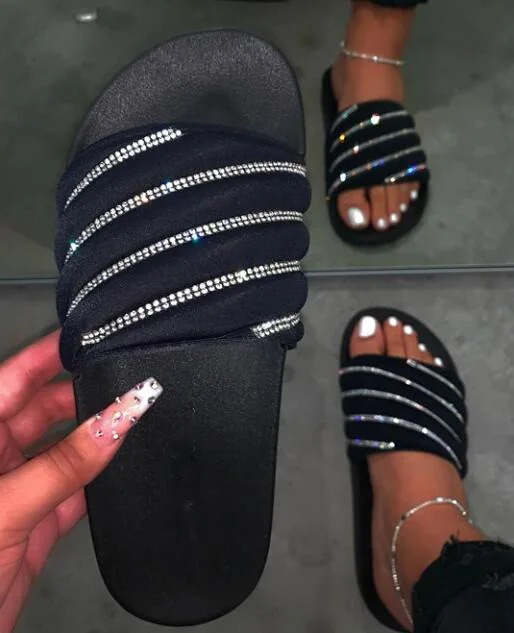 

2020 new spring /summer women casual flat sandals bright diamond beach slippers ladies home candy color flip flop Wild fashion, Pink black