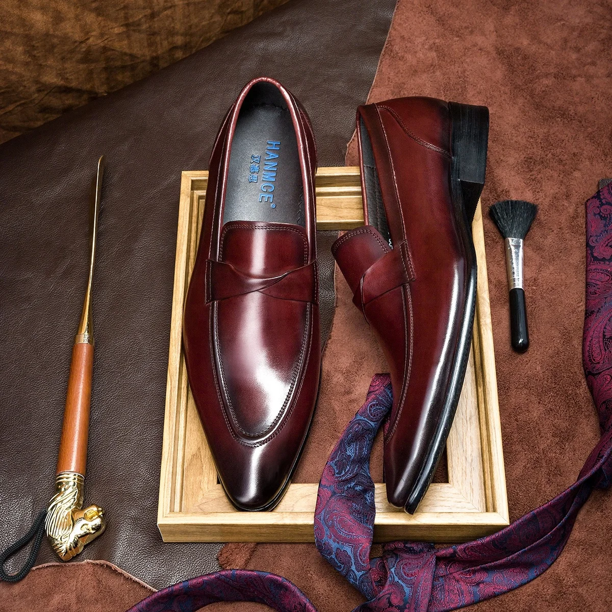 

2021 Fashion man loafers genuine leather shoes men dress shoes for office, Black,wine red
