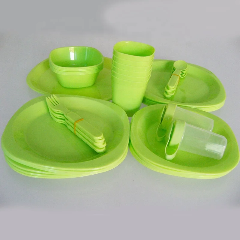 

BPA Free Picnic Complete Dish Set Plastic 4 Person Dinnerware Set with Plastic Box Includes Plates, Bowls, Cups and Sporks, Customized