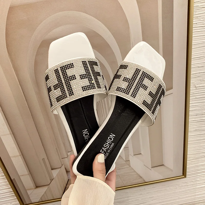 

2021 New Arrival High Quality women platform square head rhinestone sandals Ladies Summer slippers, Customized color
