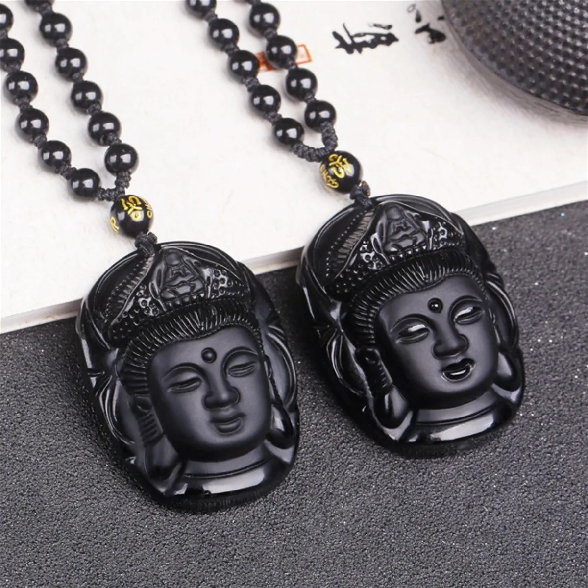 Natural Black Obsidian Carved Jade Guanyin Buddha Head Lucky Amulet Talismans Necklace Pendant Gift