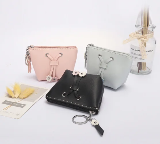 

Fashionable flower direction PU metal key chain purse case mini size design cream macaroon color coin purse strap cross body, As below