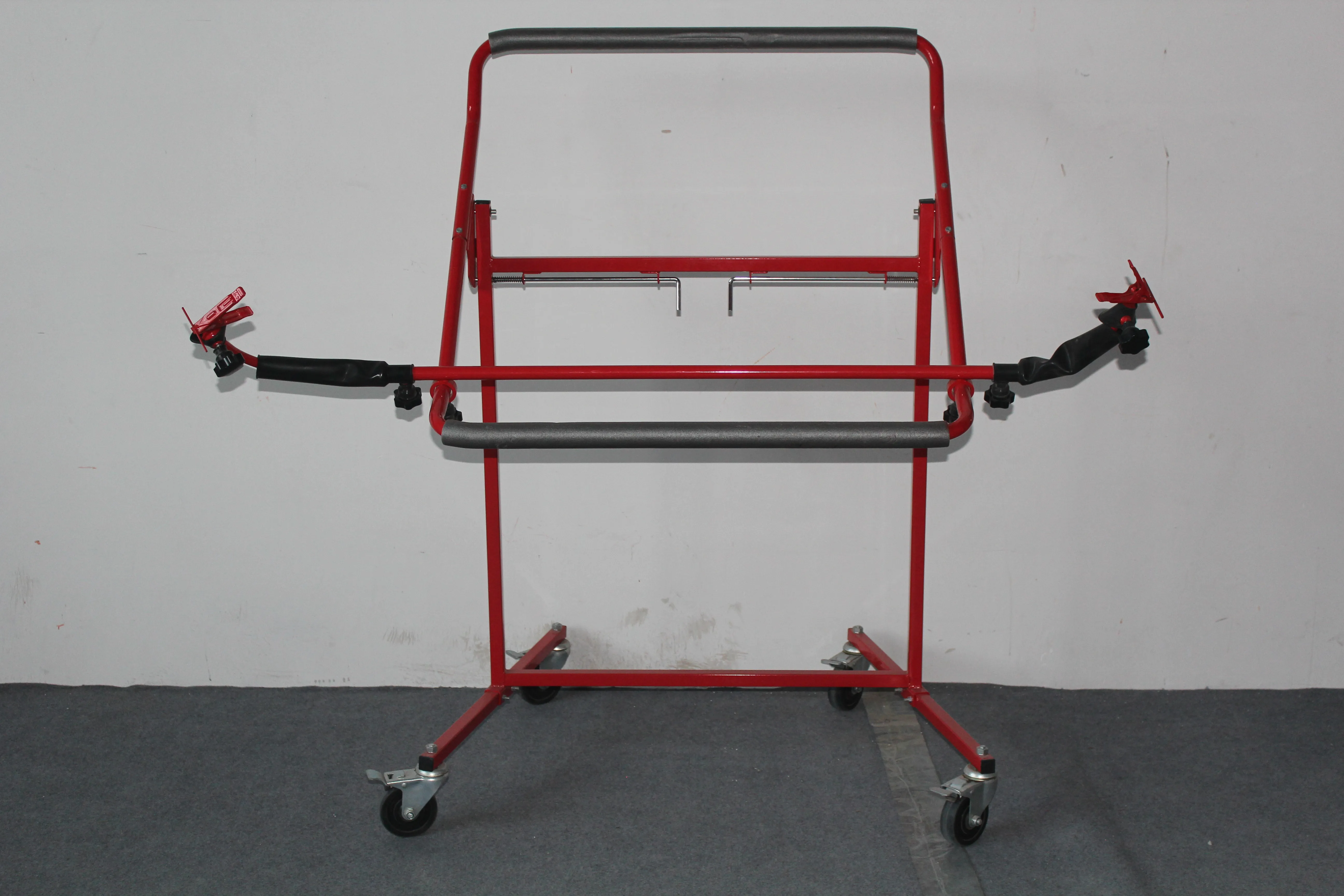 
Adjustable Bumper Stand 