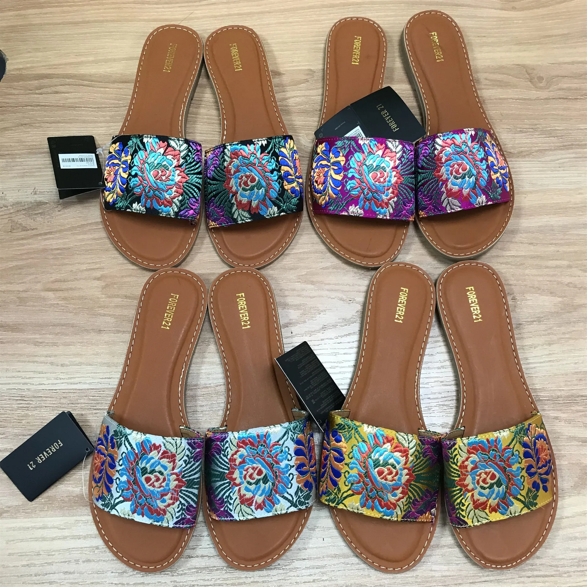 

European and American fashion national style retro embroidered women's shoes comfortable flower flat bottom slippers