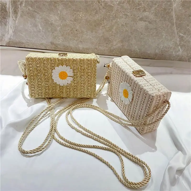 

Cute Flower Decoration Fashion Box Style Women Daily Clutch Bag Girls Woven Straw Shoulder Crossbody Tote Bag