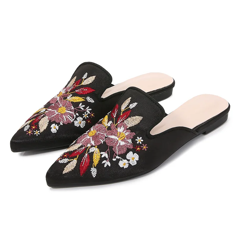 

Pointed head New design Embroidery carving Women's Flat shoes office commuting half drag step on mules flats loafers ladies