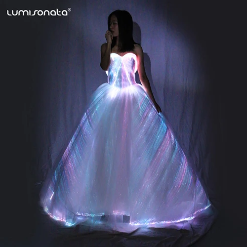 

2021 New Arrival Wedding Bridal Gown Glow in the Dark Light up Gown Glowing LED Fiber Optic Wedding Dress