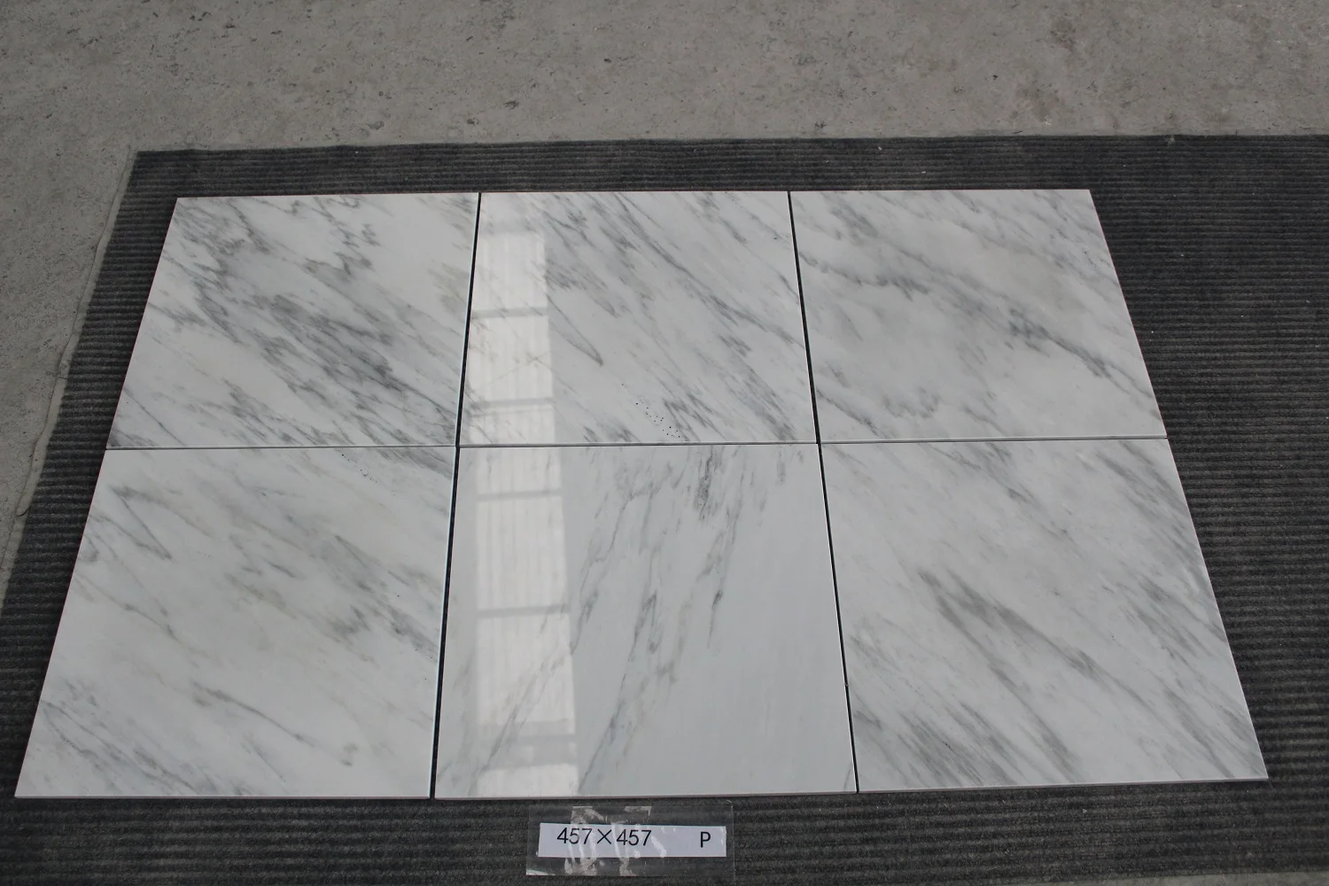 White Marble With Grey Veins Refined Polished Subway Tiles 30x30