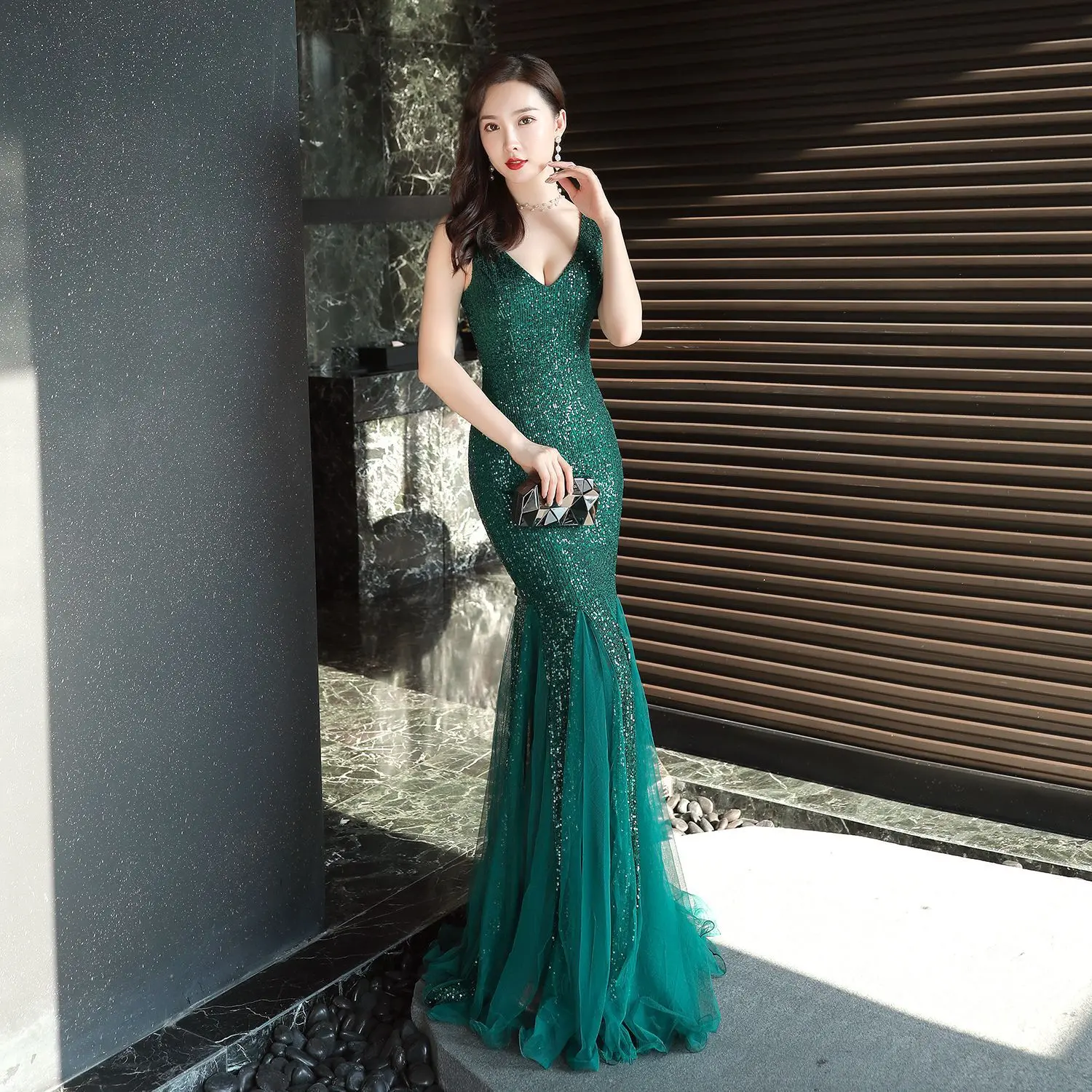 

DS1005 In Stock Dropshipping Women Bling Sequins V Neck Mermaid Saudi Arabic Dubai Gowns Vestido De Festa Prom Evening Dress, Multi