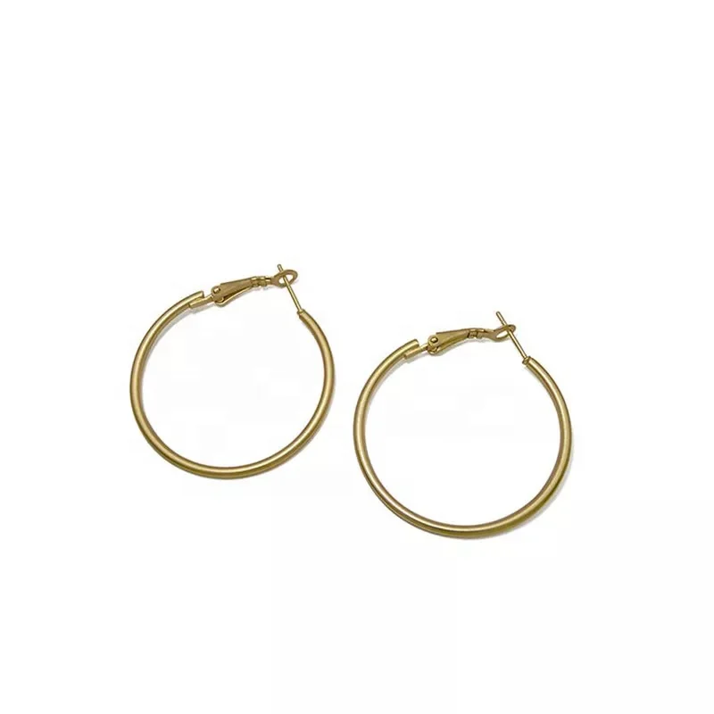 

Personality contracted earrings exaggerated circle earrings gold/silver earrings women