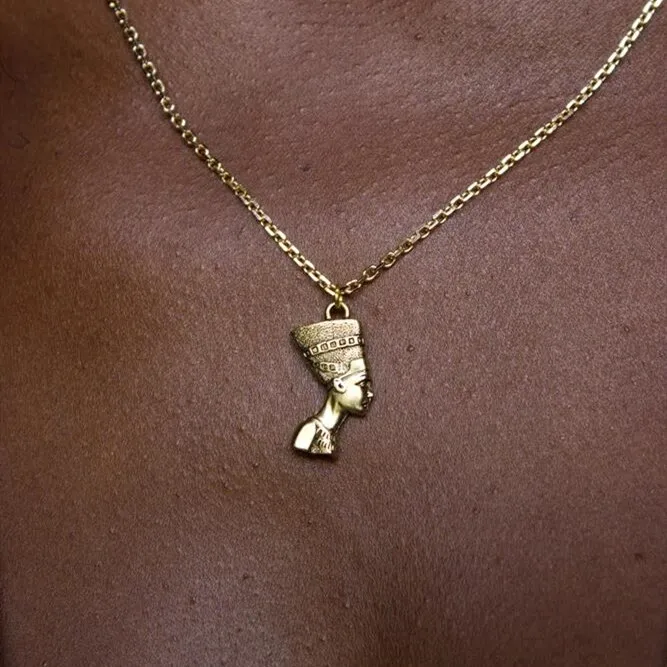 

Wholesale Vintage Gold Plated Necklace Pharaoh Pendant Queen Nefertiti Necklace