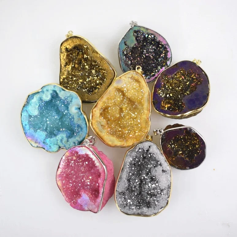 

Wholesale natural crystal necklace electroplate gemstone geode agate pendants, Colors