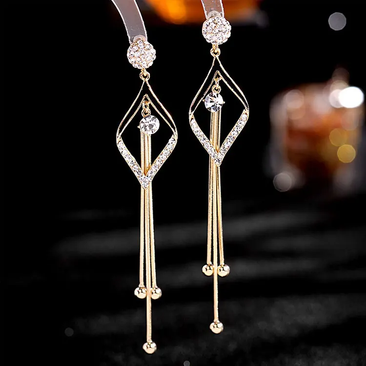 

SC 2022 New Valentines Earrings Korean Fairy Shiny Rhinestone Earrings Fashion Rhombus Dangle Long Tassel Earrings for Women, Gold