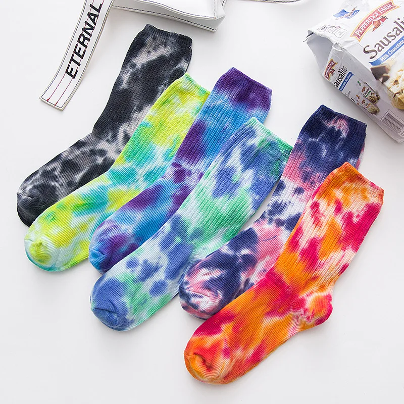 

Wholesale Fashion Man Calcetines Sports Casual Weed Socks For Women Men's Leaf Hip Hop Happy Socks