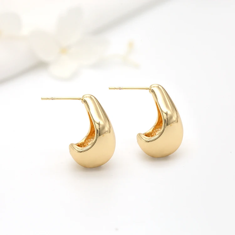 Simple Design 14K Gold Plated Irregular Shape Stud Earrings