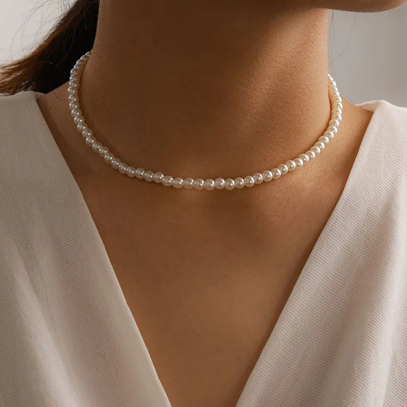 

Trendy luxury charm beads choker imitation pearl chain necklace for women wedding, Picture shows