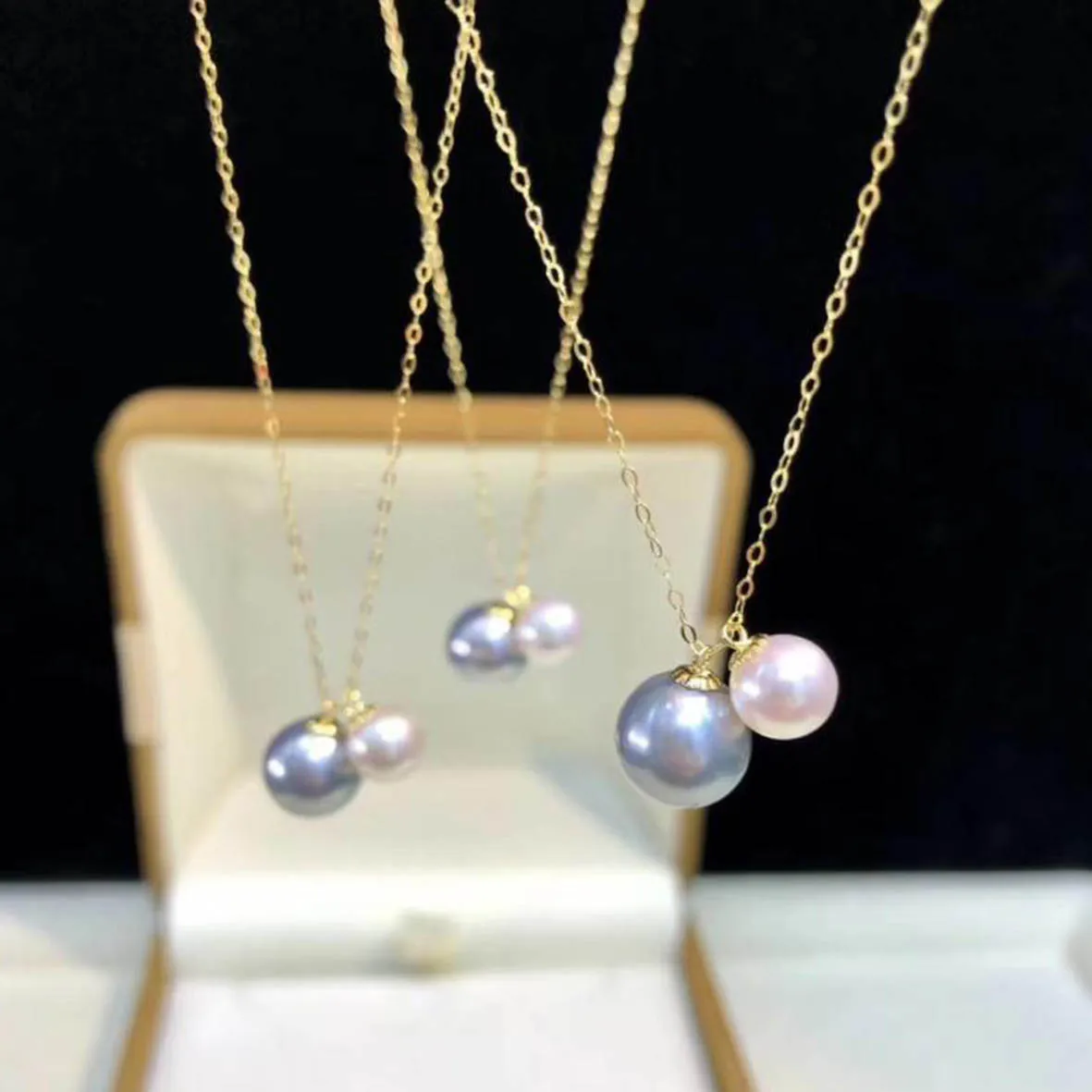 

Australian South Sea Pearl Necklace With Chain Pearl Jewelry 18K Yellow Gold Chain Natural Black Pendant