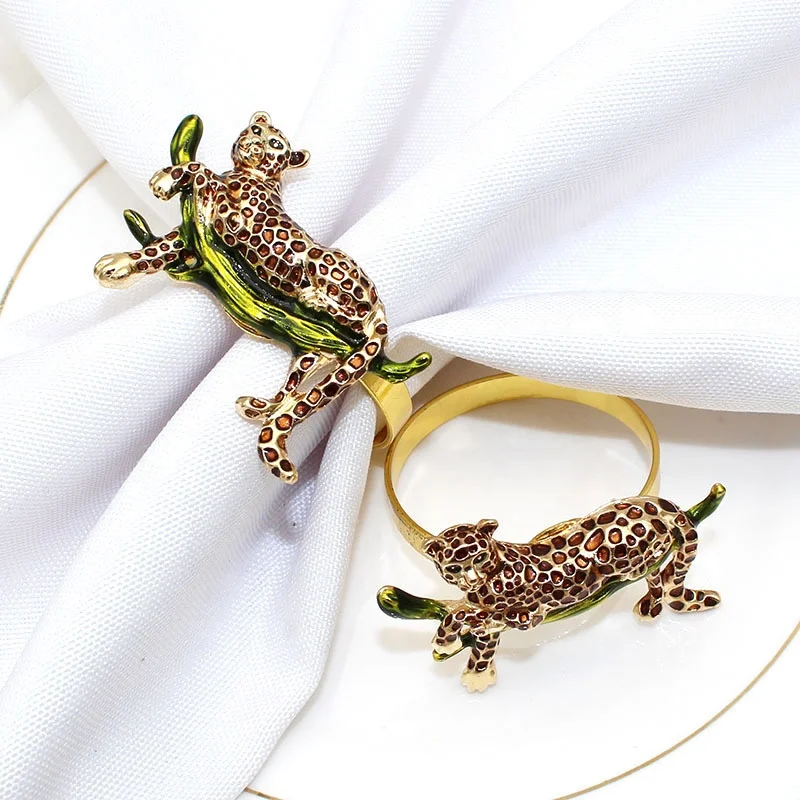 

Exquisite Gold Leopard Napkin Rings Napkin Buckle for Christmas Holidays Wedding Parties Dinners Decor HWE78
