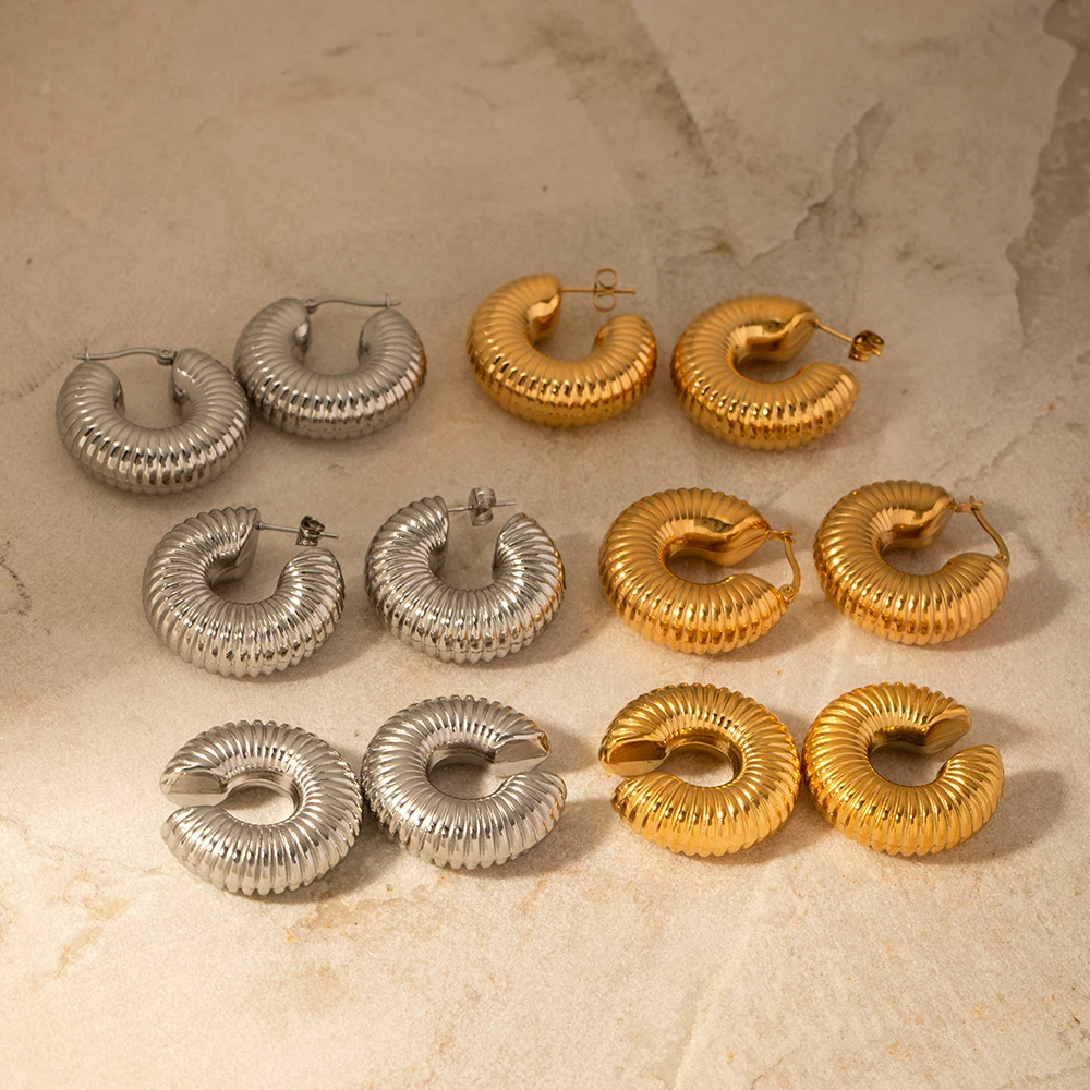 

J&D Elegant Gold Plated Women Earrings Textured Hoop Stainless Steel CC Chunky Hoop Spiral Earrings
