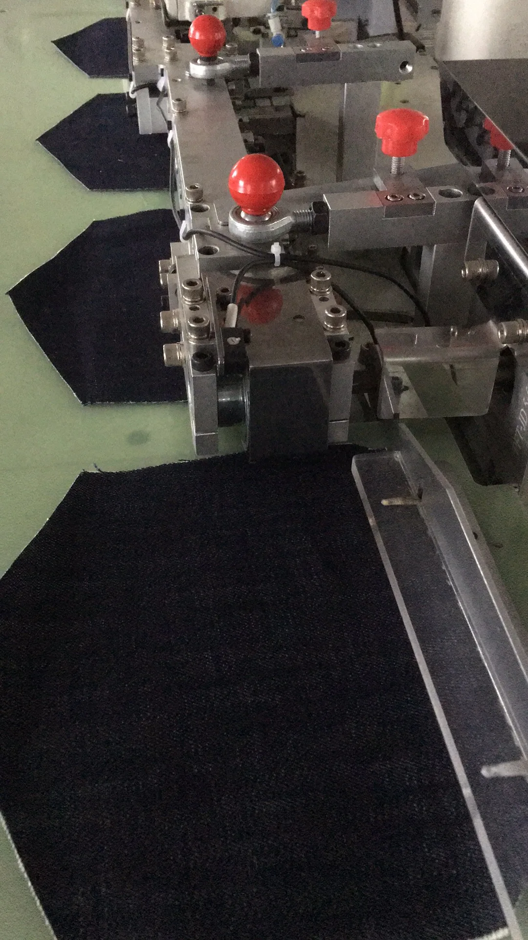 Qs3800jd Automatic Jean Pocket Hemming Industrial Sewing Machine