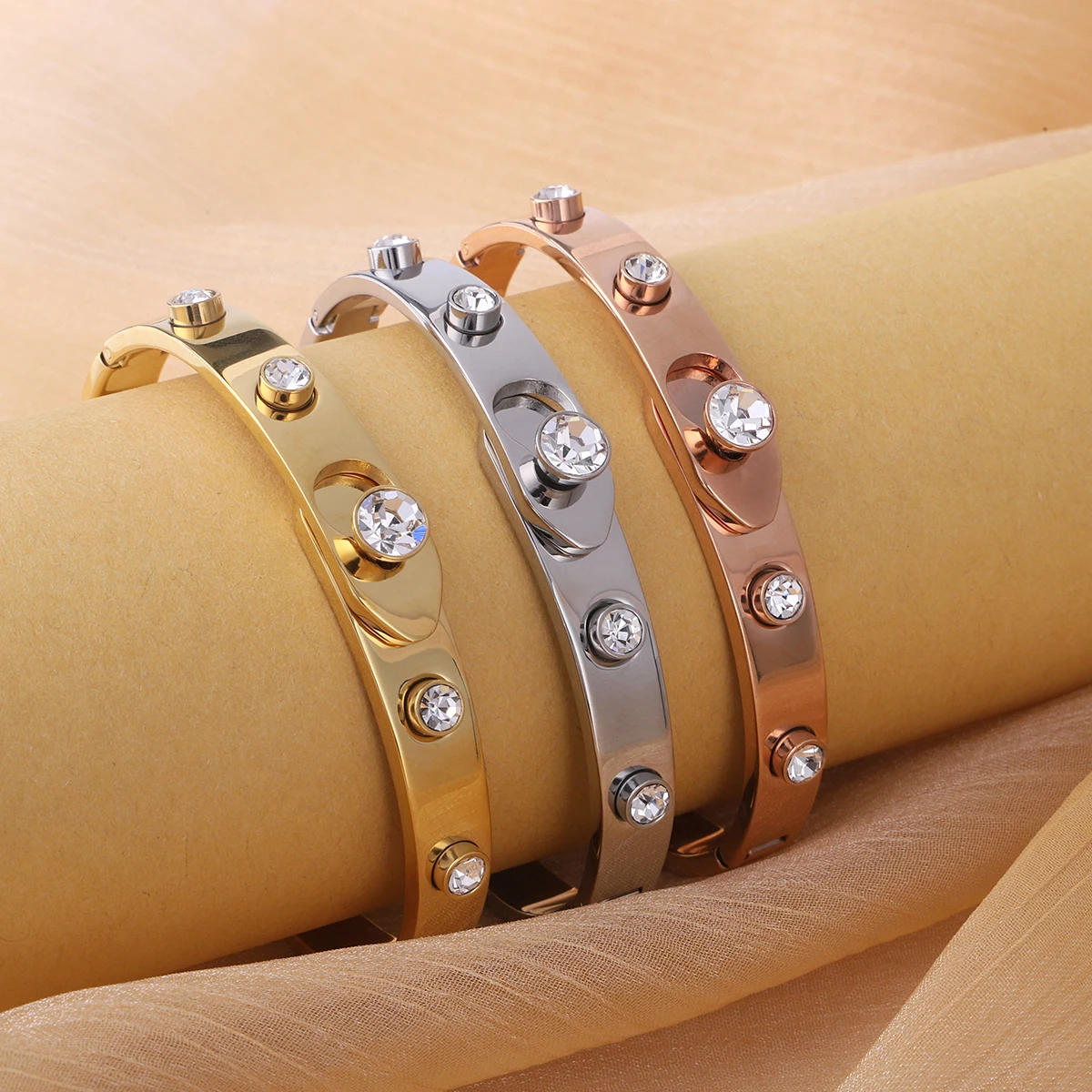 Wholesale 18K Gold Plated Stainless Steel Bracelet Cubic Zirconia Custom Logo Bangles For Luxury Women Diamond Wristband