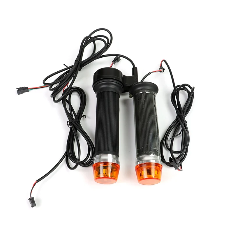 

Flashing light Electric bicycle throttle handle The throttle can rotate the handle
