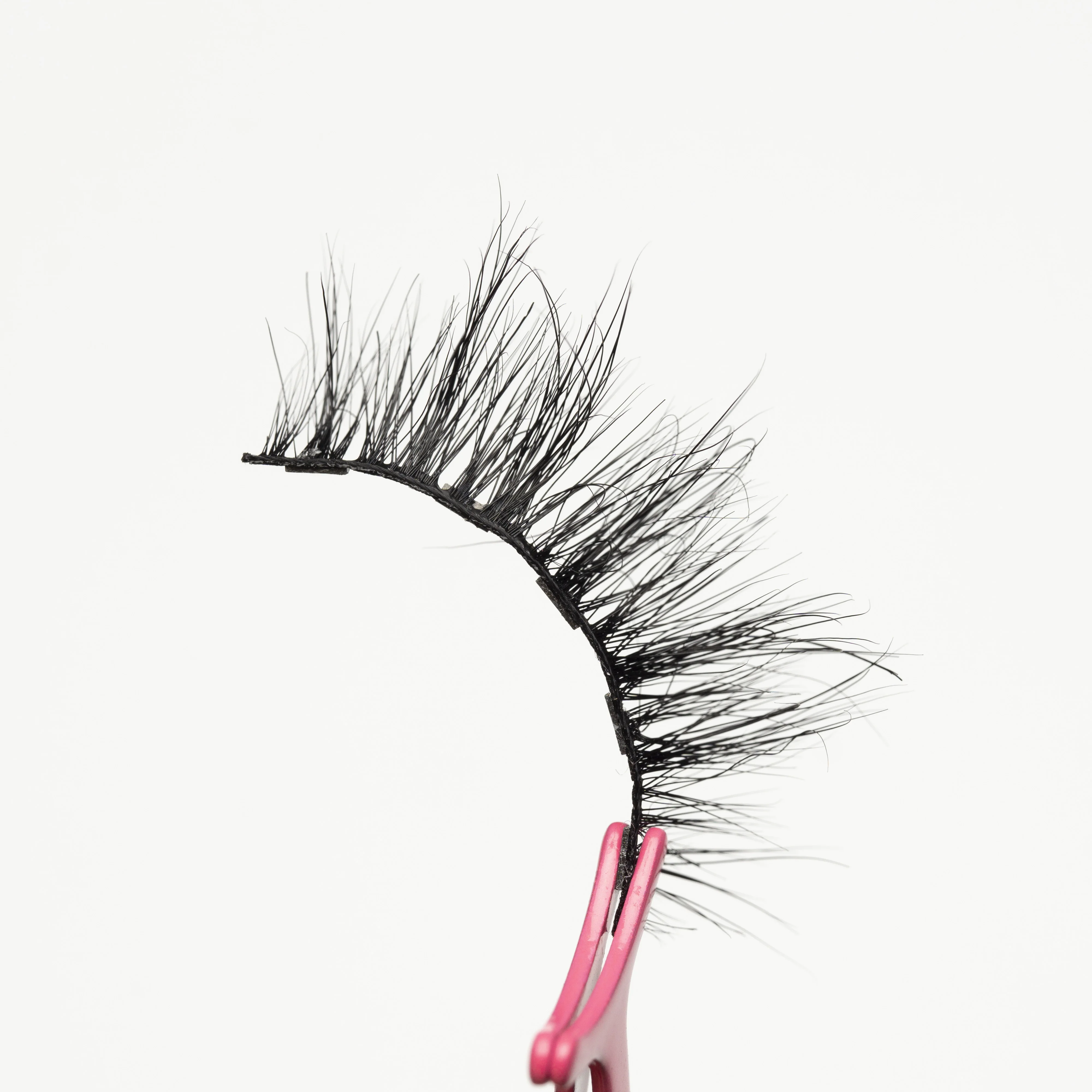 

Hot online magnetic eyelashes magnetic eyeliner and lashes kit wholesale