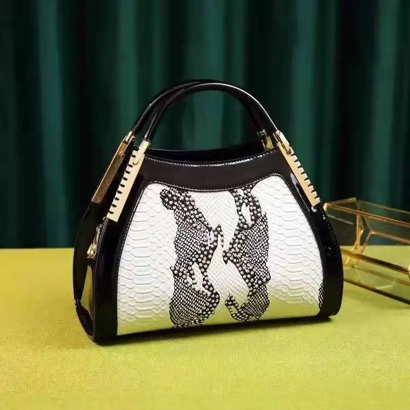 

korean luxury chain embossed snake print women hand bags fashion ladies tote snake pattern pu leather handbags