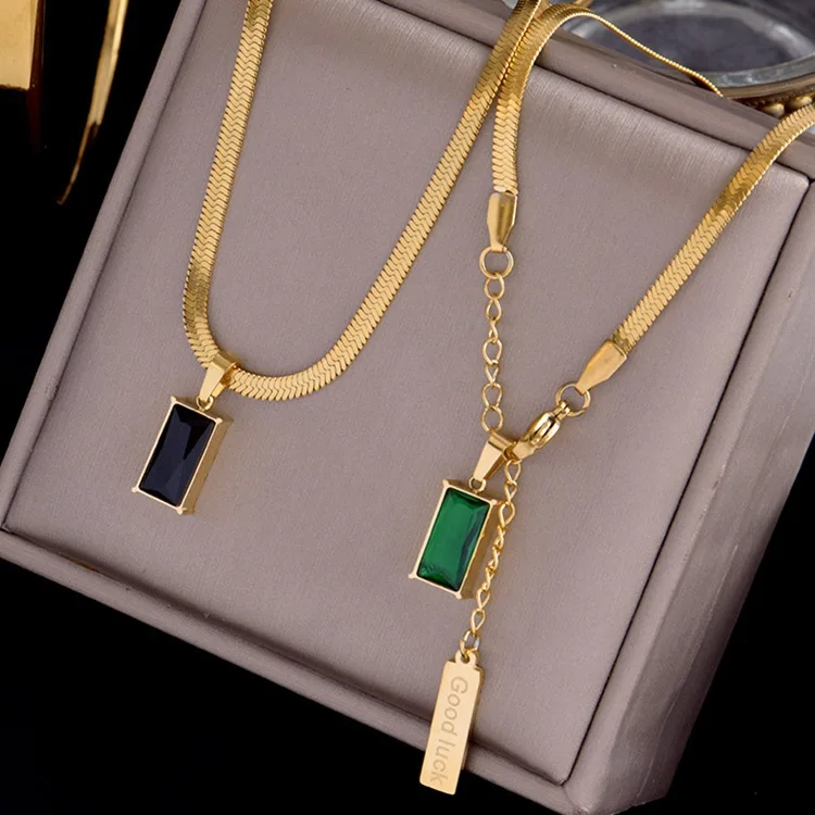 

Fashionable Jewelry Waterproof Stainless Steel Flat Snake Chain Necklace 18k Gold Plated Snake Chain Emerald Pendant Necklace