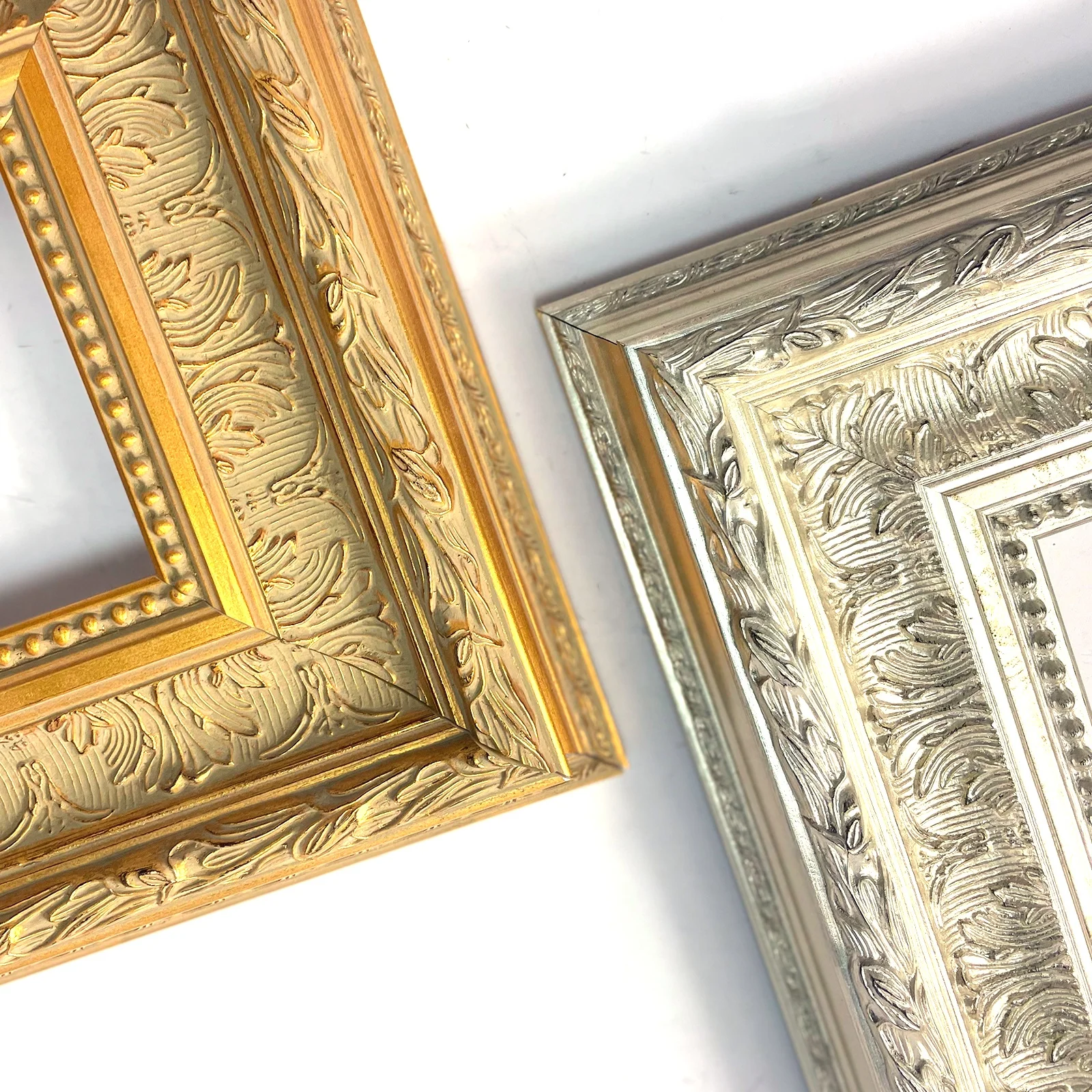 

Ornate Wood Oil Painting Photo Frames Handmade Gold Foil Solid Wooden Picture Frame Moulding