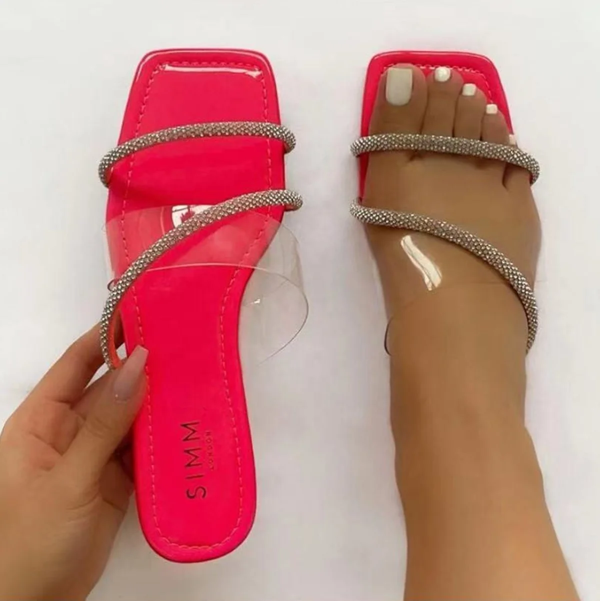 

Wholesale Ladies Bright Color Shoes Fashion Clear Sandals for Women Beach Rhinestone Slipper Sandals, 4 colors