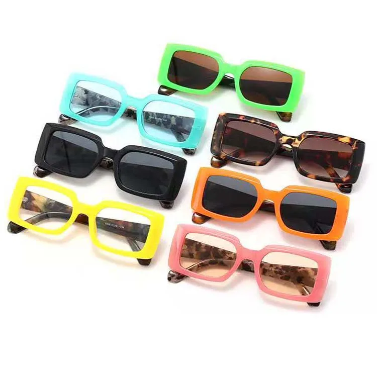 

2020 new square frame dazzle color sunglasses, European and American square frame casual UV400 sunglasses, 7colors