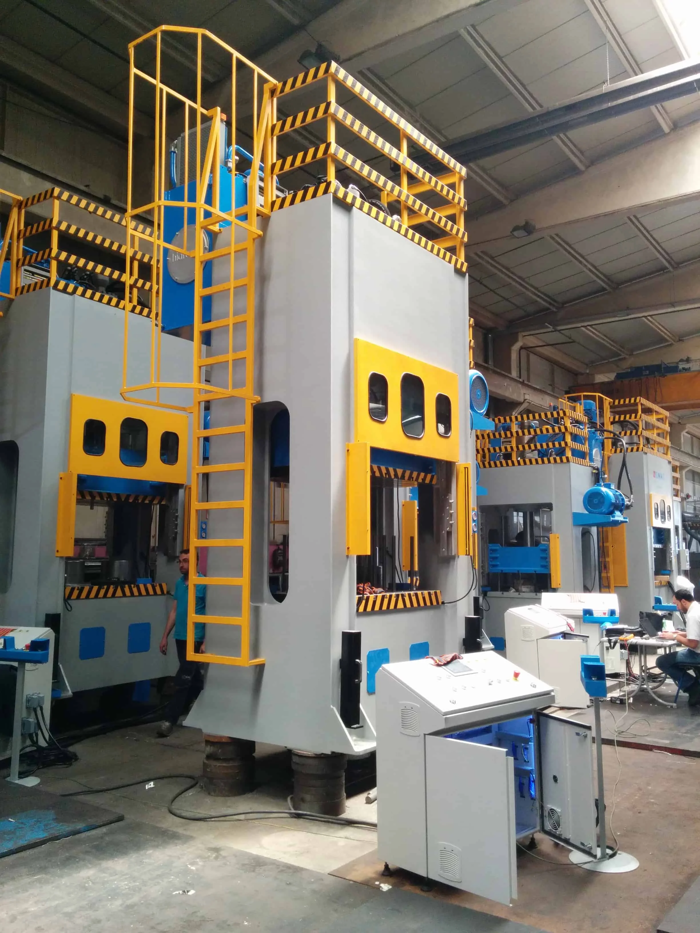 
Press Plant for pots made in stainless steel- Hydraulic deep drawing Press 250ts 