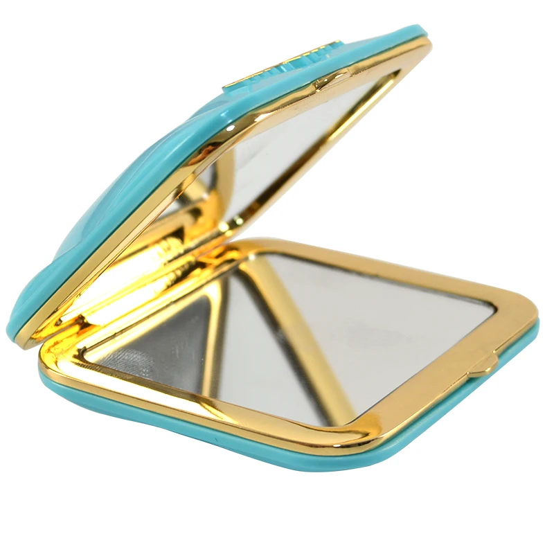 

2021 Hot Selling Cosmetic Folding Portable Pocket Makeup Tool Women Ladies Lighted Makeup Mirror