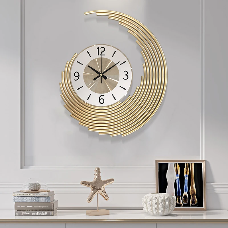

Light Luxury Stylish Metal Decoration Clock Modern Wall Clock Home Decorative