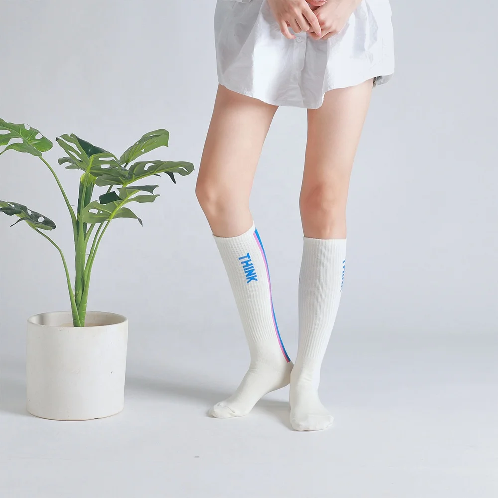 

New Design Letter LOGO Printed Unisex Cotton Comfortable Sport Knee High Socks, 5 colors