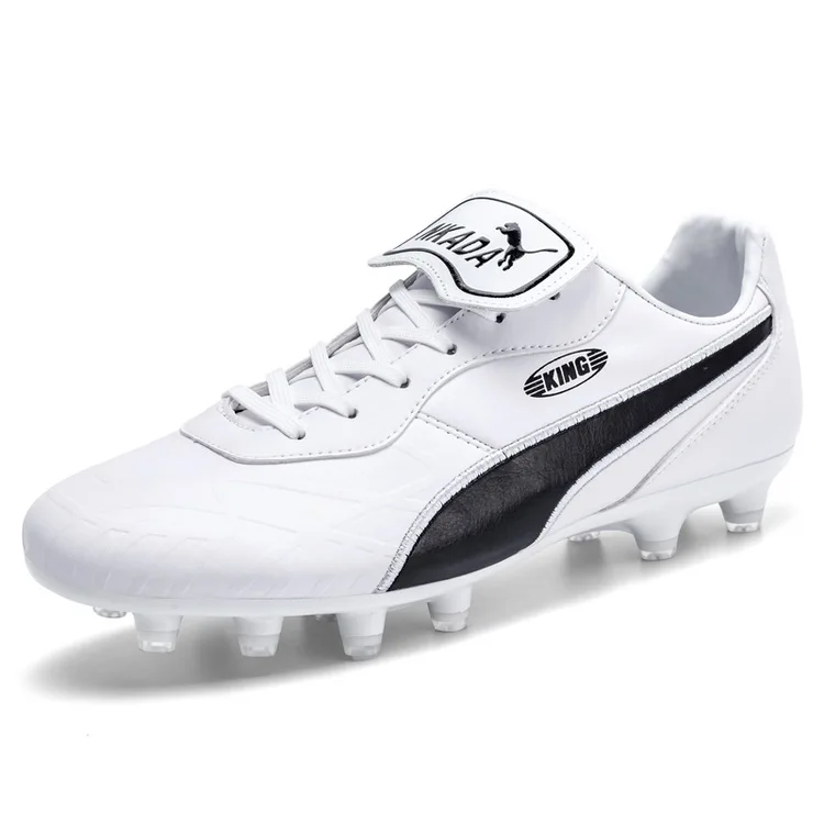 

Low-Top Comfortable Professional soccer shoes Lightweight Leather Sneakers Boots Shoes Football For Men