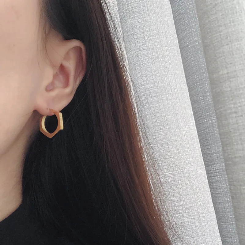 

High quality 18K electroplated gold hexagonal nut earrings small ear hoop earrings