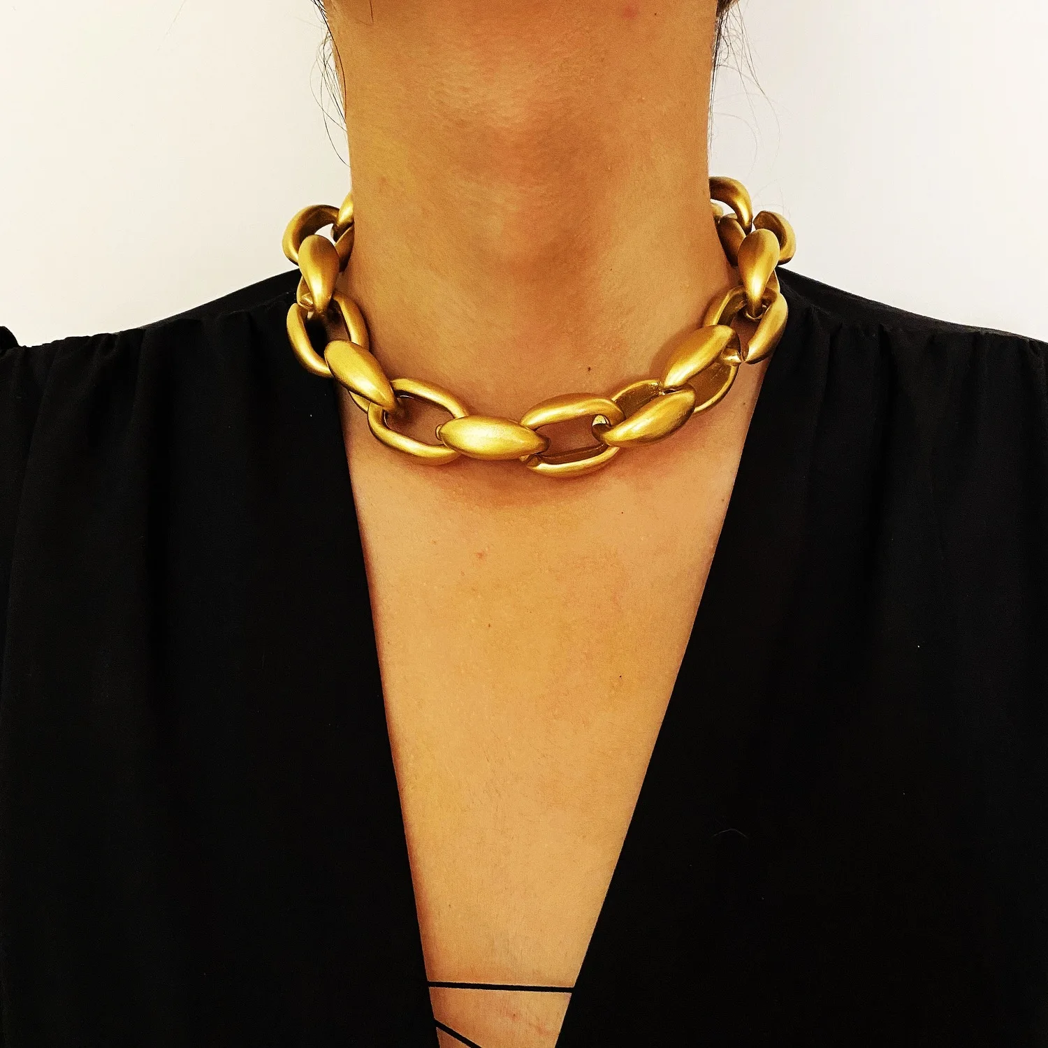 

Punk Curb Cuban Choker Necklace Collar Statement Gold Color Chunky Thick Clavicle Chain Necklaces for Women Jewelry