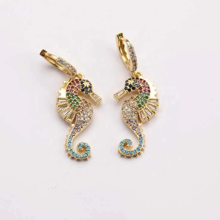 

Fashion Micro Paved KC Gold Plated Zircon Sea Horse Huggie Earrings Jewelry Gold Earring Pendant Hoop Earrings Women 2021