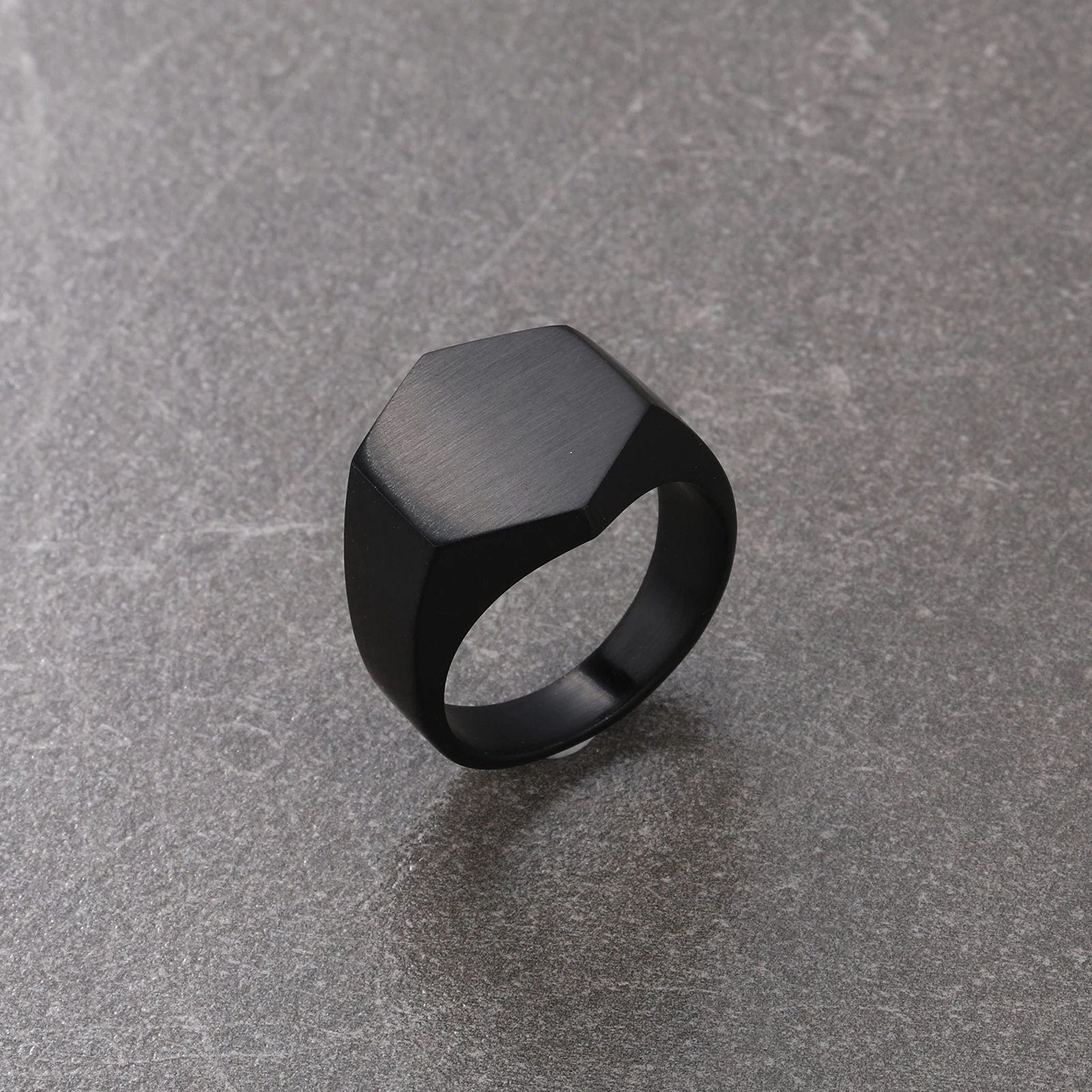 

Fashion Simple Style Black Square Ring Classic Ring Wedding Engagement Jewelry
