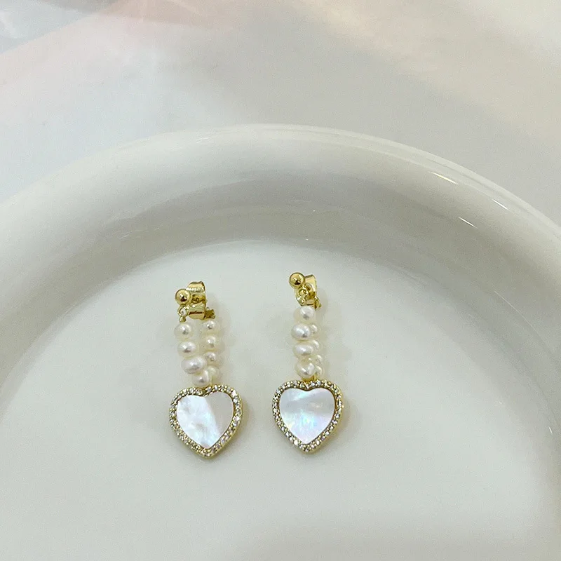 

Vershal A3-401 French Style Natural Shell Colorful Love Heart Pendant Earrings Pearl Beads Earrings For Women, White