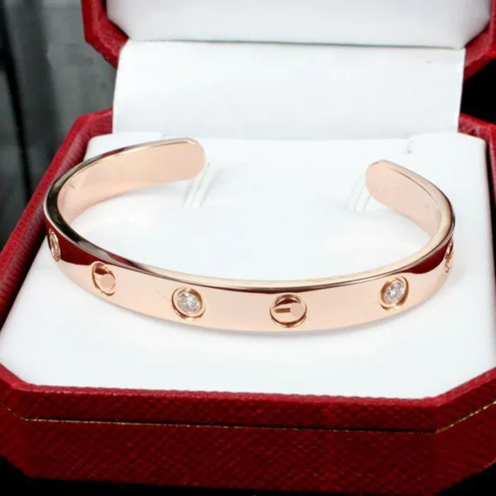

Fashion hot couple simple titanium steel open Bracelet versatile popular gold plated bracelet girl jewelry wholesale