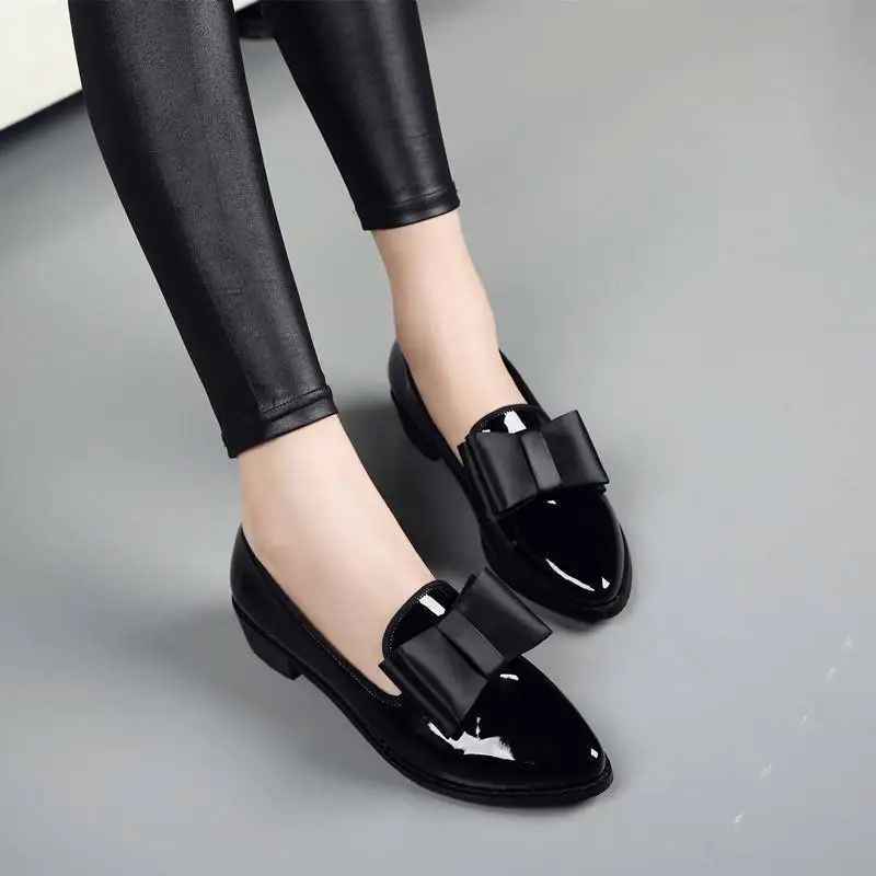 

2020 Fashion Pointed Toe Women Flats Shoes Bow Women Shoes Patent Leather Casual Single Ballerina Women Shallow Mouth Shoe, Different colors and support to customized