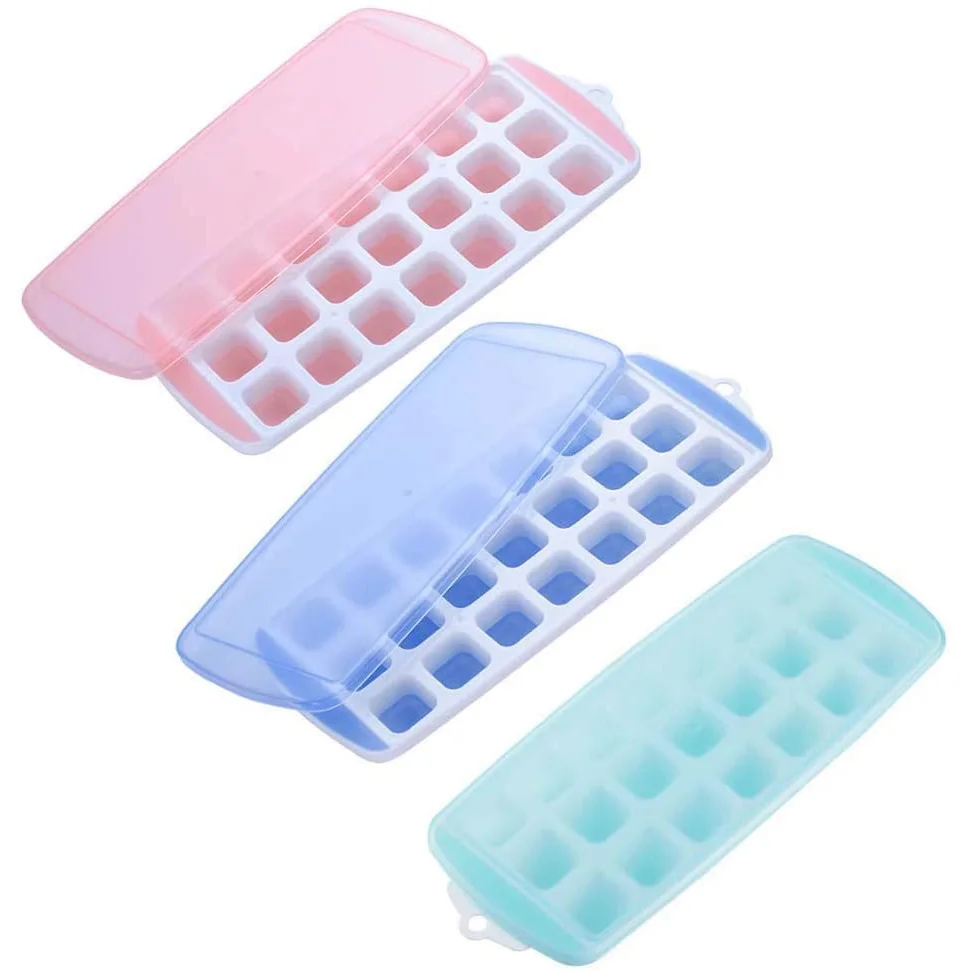 

Wholesale Whiskey Cocktail Reusable Biodegradable Multi grids Mini Square Plastic Lid Silicone Mold Ice Cube Tray