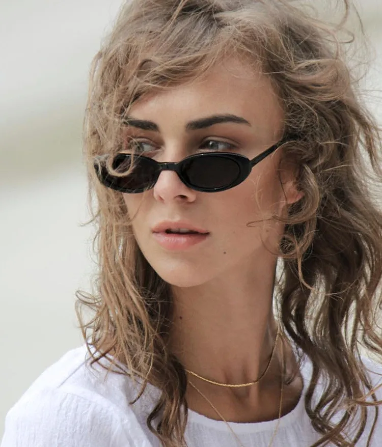 

Pink Retro Sunglasses Oval Sunglasses Women Retro Brand Designer Vintage Ladies Cat Eye Pink Sun Glasses UV400, Picture shows