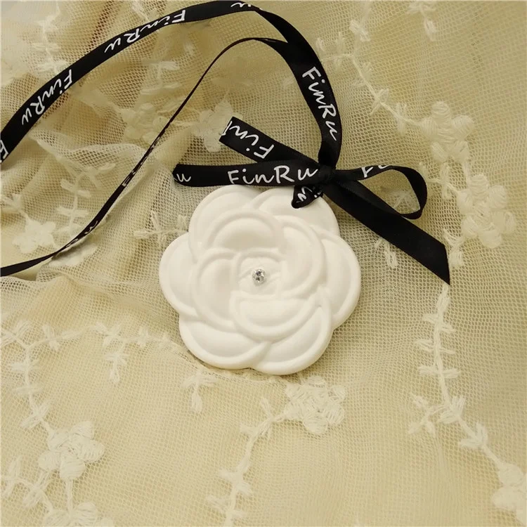 

Rose Shaped Hanging Air Freshener Gift Set Scented Ceramic Aroma Diffuser Stone, White