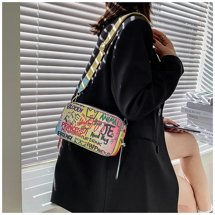 

Whosale New Design Girls Ladies Shoulder Crossbody Letter Creative Graffiti Camera Bag Handbag Purses, White/black/yellow