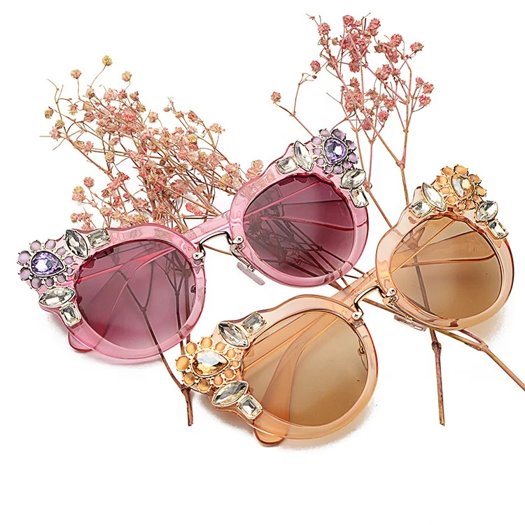 

2022 Women's New Flower Diamond Sunglasses Rhinestone Luxury Fashion Big Frame Sunglasses for UV400, 5 color